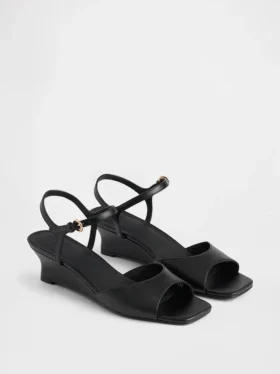 Sandalias de cuña de cuero vegano