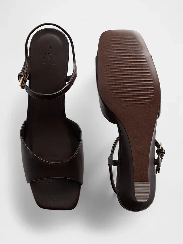 Sandalias de cuña de cuero vegano