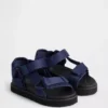 Sandalias deportivas para niños pequeños