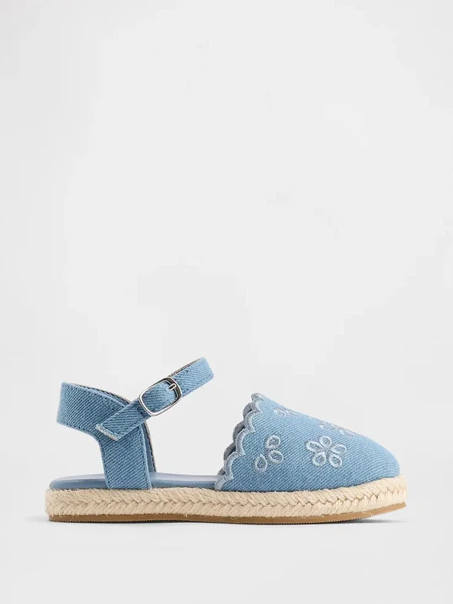 Sandalias tipo alpargatas para niños pequeños