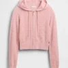 Sudadera con capucha corta de tejido tipo waffle CashSoft de GAP × Summer Fridays