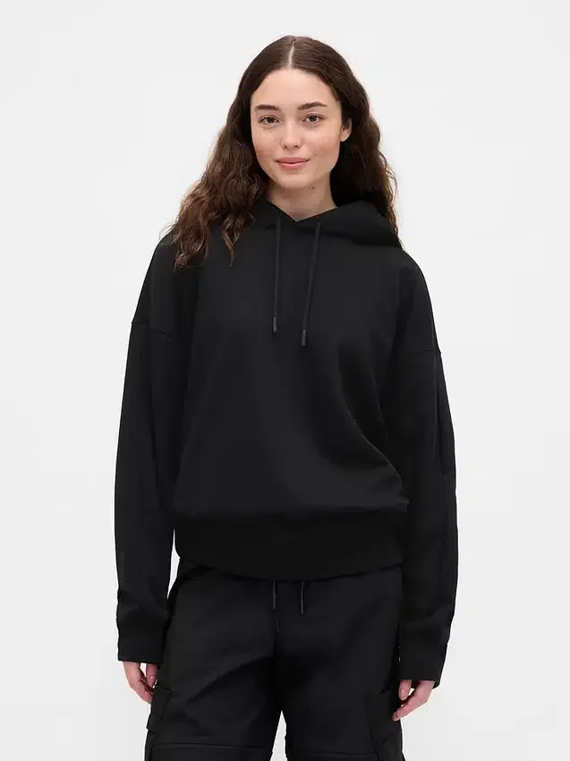 Sudadera con capucha de viaje para adultos GAP × Béis, de tejido grueso