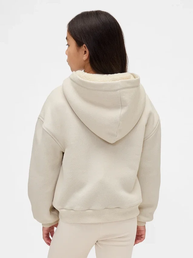 Sudadera con capucha para niños con logo gráfico y forro de sherpa