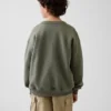 Sudadera infantil con diseño gráfico de corte holgado