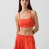 Sujetador deportivo GapFit Smooth con espalda cruzada