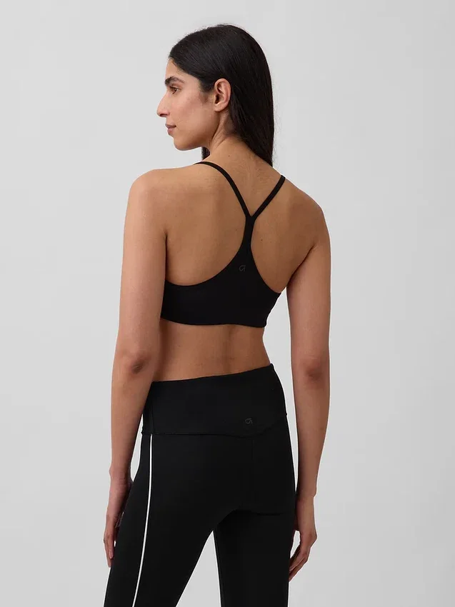 Sujetador deportivo GapFit Smooth con espalda cruzada