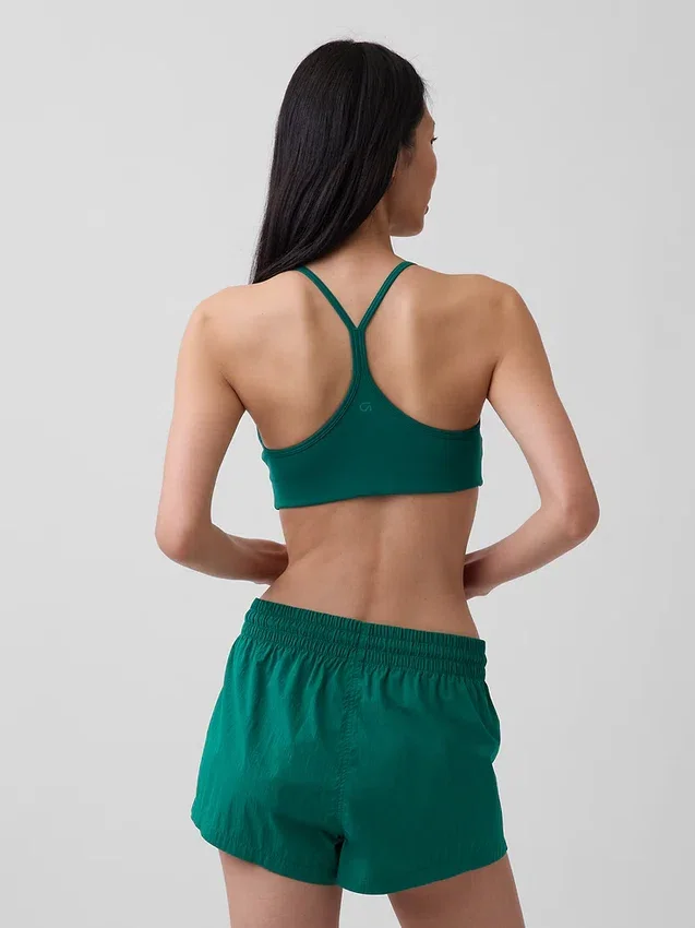 Sujetador deportivo GapFit Smooth con espalda cruzada