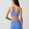 Sujetador deportivo GapFit Smooth con espalda cruzada