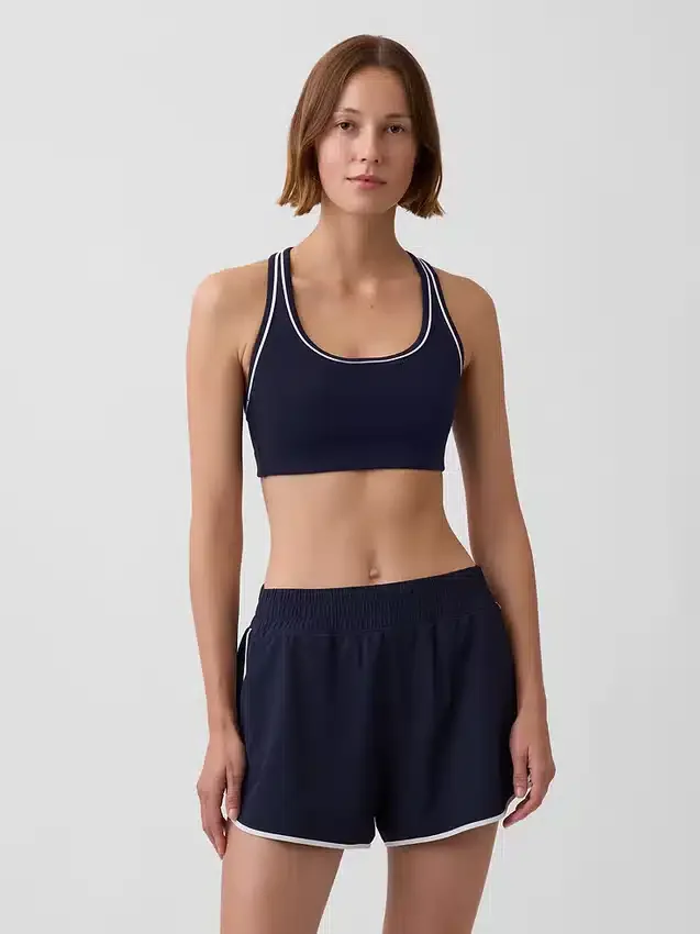 Sujetador deportivo GapFit Smooth de espalda cruzada para impacto medio