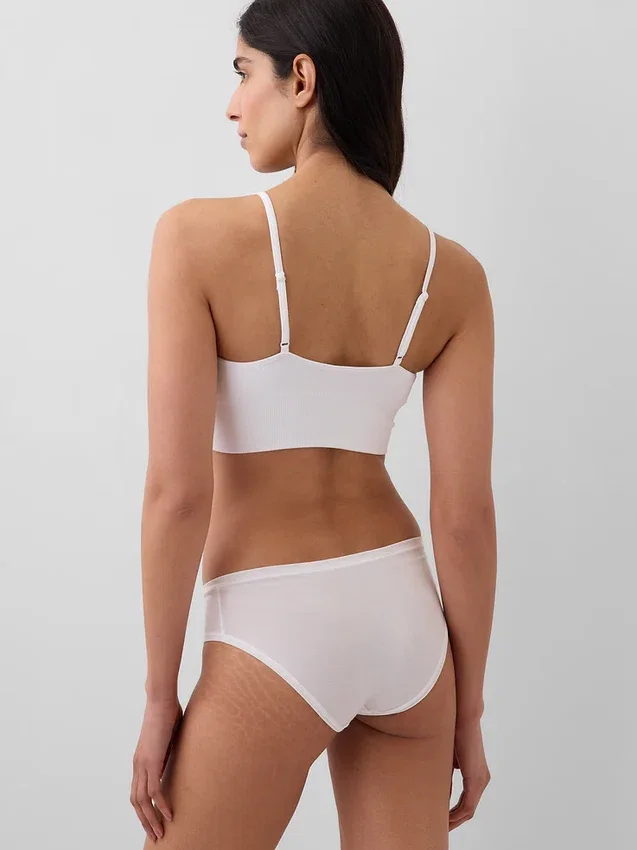 Sujetador tipo bralette sin costuras y con escote profundo