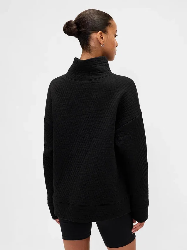 Suéter GapFit de punto jacquard acolchado con cuello de embudo