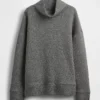 Suéter GapFit de punto jacquard acolchado con cuello de embudo