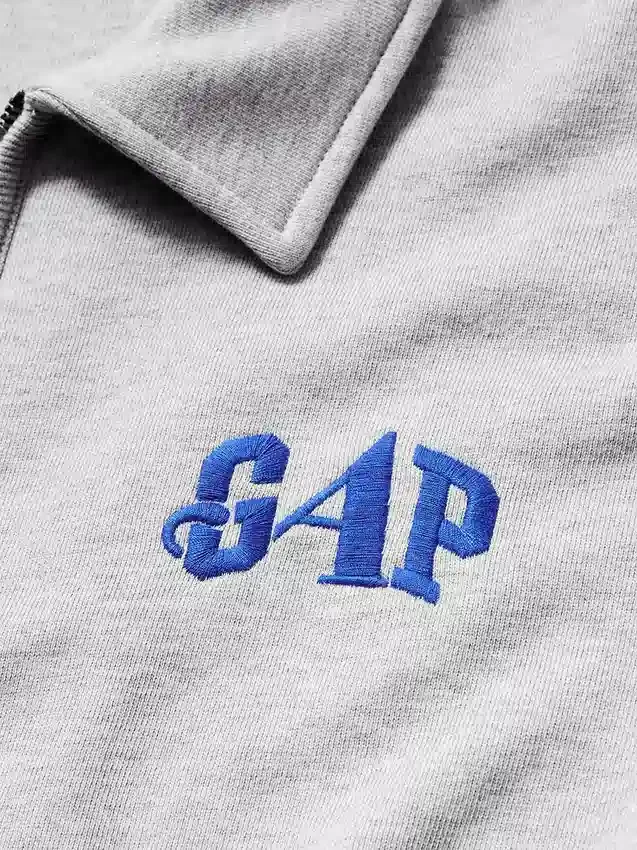 Suéter oversize de tejido grueso con cremallera de un cuarto de GAP × Awake Ny