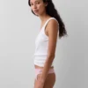 Tanga de algodón orgánico elástico con ribete de encaje