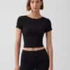Top corto cruzado reversible GapFit Smooth