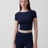 Top corto cruzado reversible GapFit Smooth