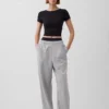 Top corto cruzado reversible GapFit Smooth