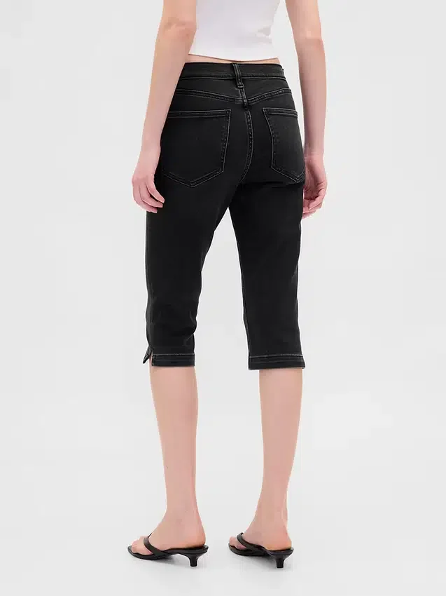 Vaqueros capri cortos de talle alto