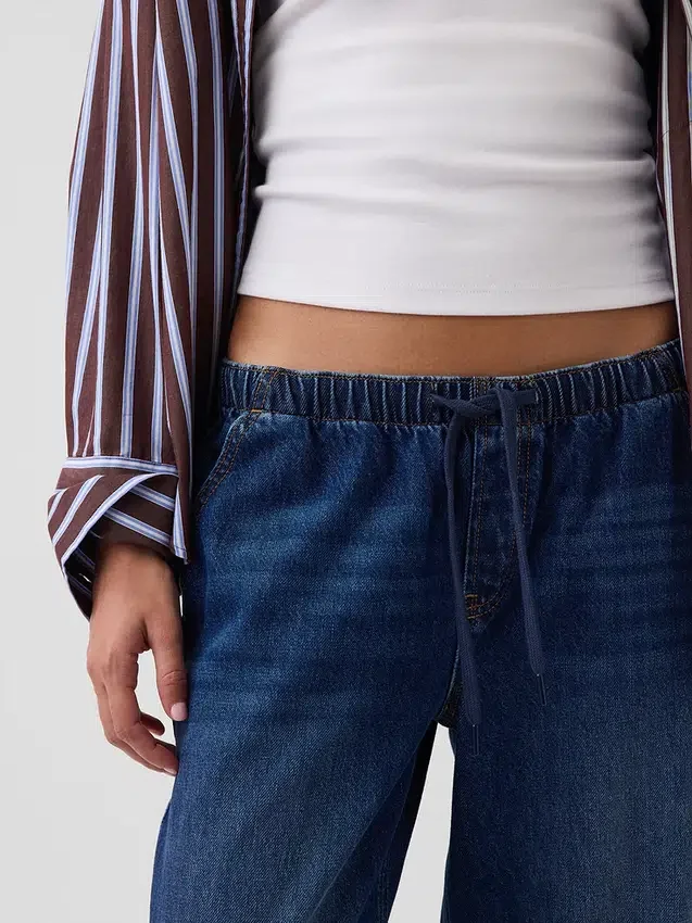 Vaqueros cortos holgados de talle bajo estilo años 90