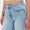 Vaqueros Curvy de talle alto, estilo delgado y recto de los años 90