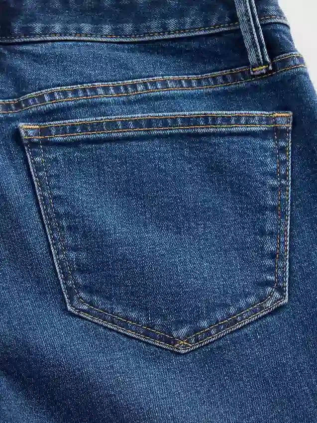 Vaqueros Curvy de talle bajo, largos y ajustados