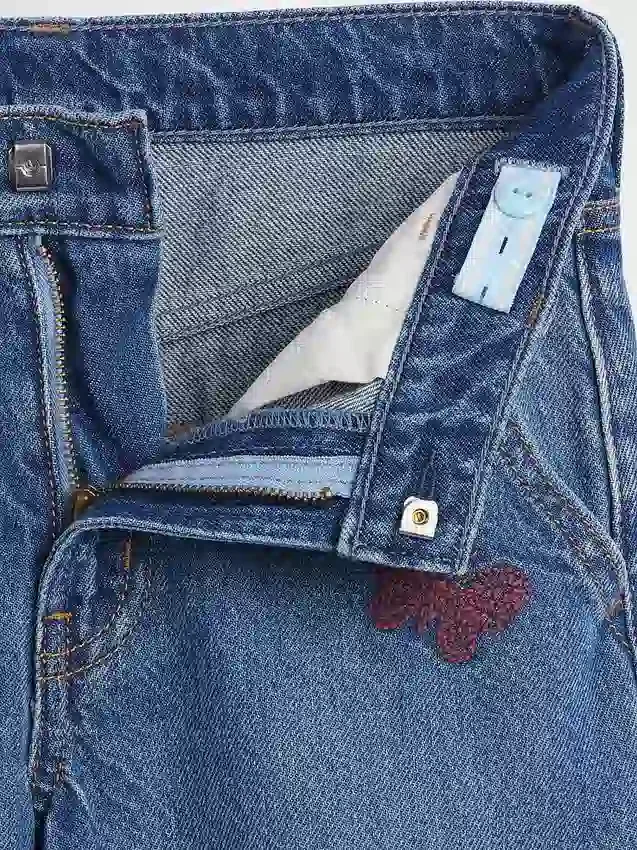 Vaqueros de mezclilla holgados de talle bajo con bordados para niños