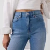 Vaqueros de talle alto, con dobladillo, estilo recto y ajustado de los 90