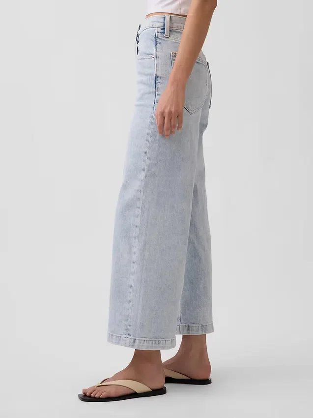 Vaqueros de talle alto, corte ancho y largo hasta el tobillo