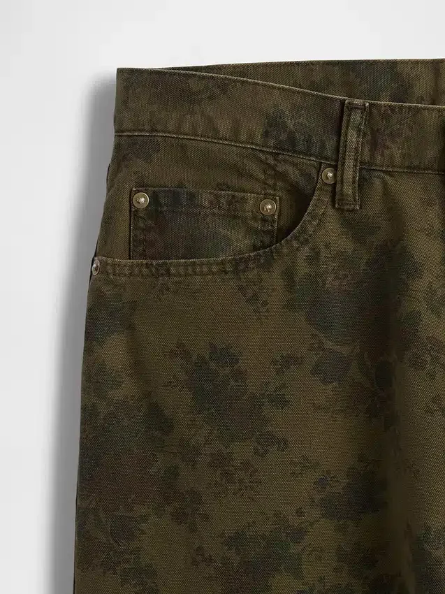 Vaqueros holgados de lona con estampado floral