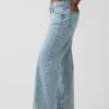 Vaqueros holgados de talle bajo estilo años 90 para curvas