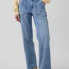 Vaqueros holgados de talle bajo estilo de los 90