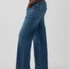 Vaqueros holgados de talle bajo estilo de los 90