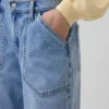 Vaqueros holgados de talle bajo estilo de los 90