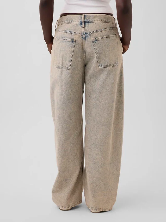Vaqueros holgados de talle bajo GAP × Hfr, de la colección de Nicole Benefield