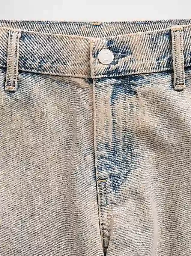 Vaqueros holgados de talle bajo GAP × Hfr, de la colección de Nicole Benefield