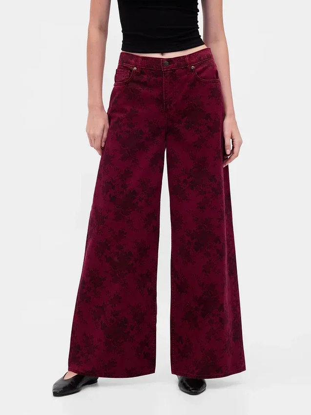 Vaqueros holgados de talle medio con estampado floral