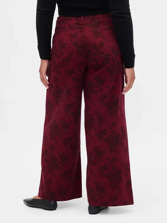 Vaqueros holgados de talle medio con estampado floral