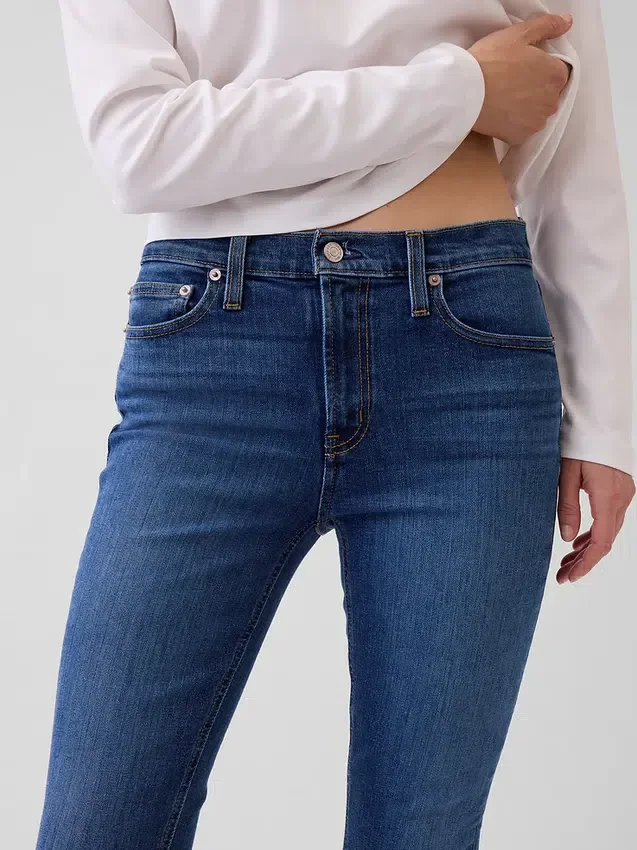 Vaqueros slim vintage de talle medio
