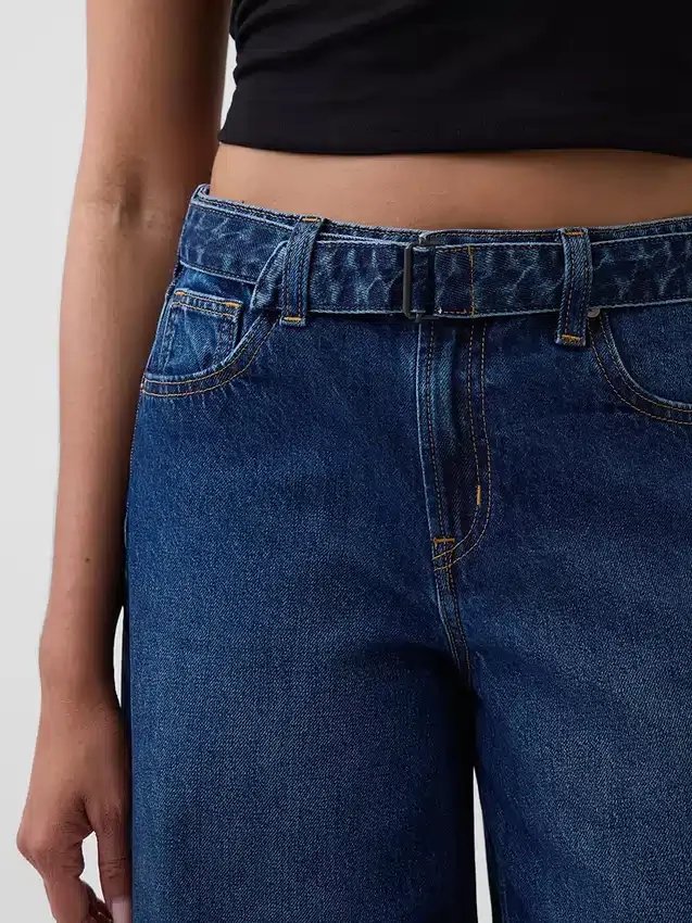 Vaqueros tipo culotte de talle alto con cinturón