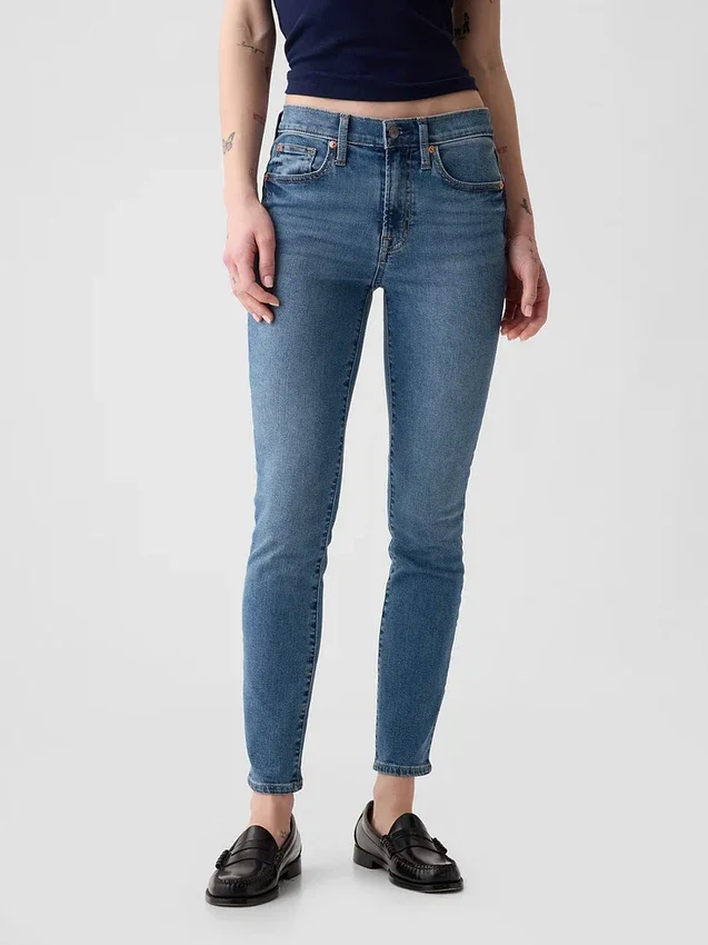 Vaqueros True Skinny de talle medio