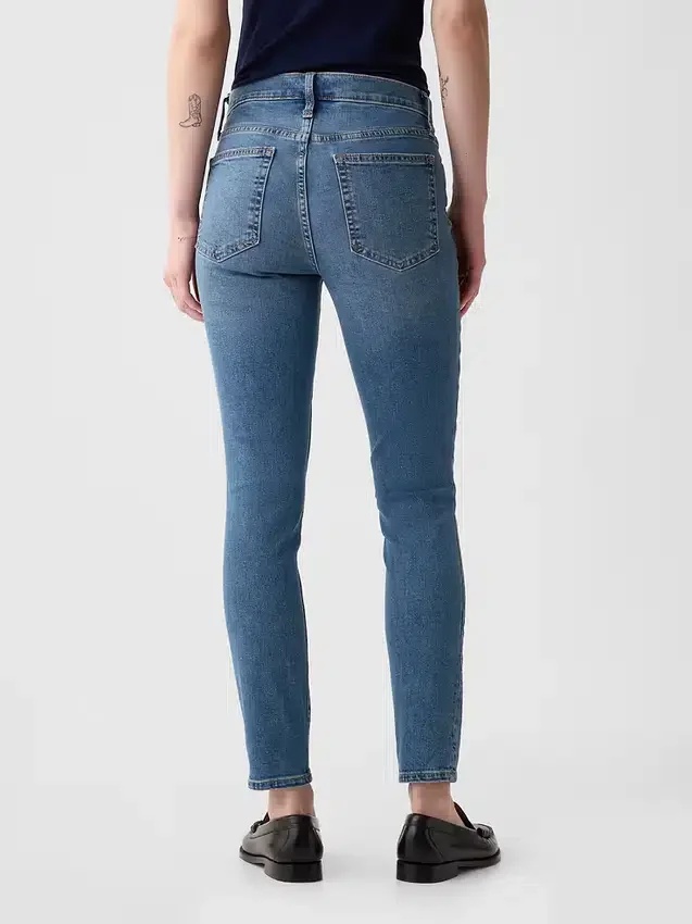 Vaqueros True Skinny de talle medio