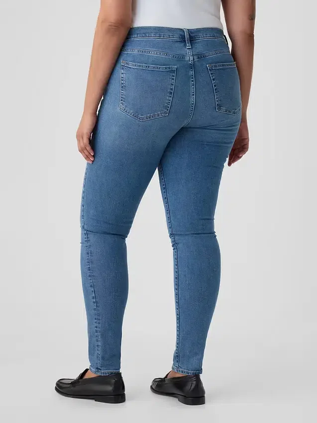 Vaqueros True Skinny de talle medio