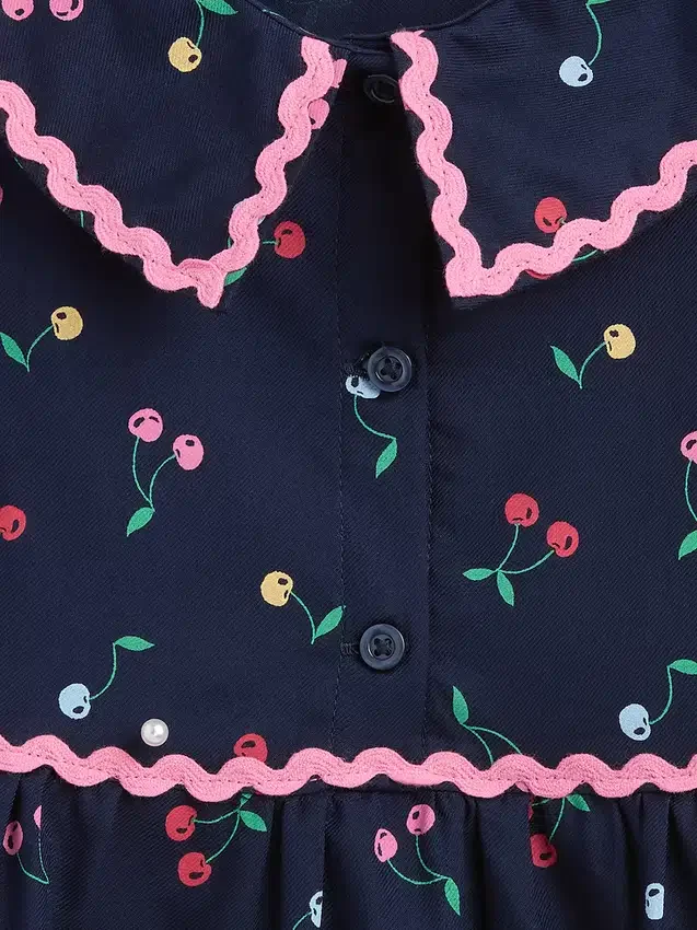 Vestido con cuello para bebés y niños pequeños