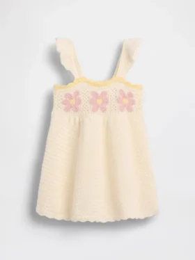 Vestido de bebé con flores de croché
