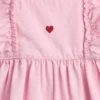 Vestido de mezclilla para bebé con corazón