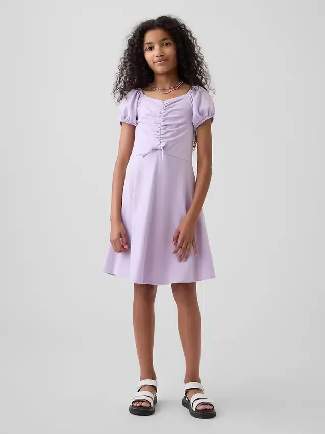 Vestido infantil con fruncidos
