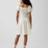 Vestido infantil con fruncidos
