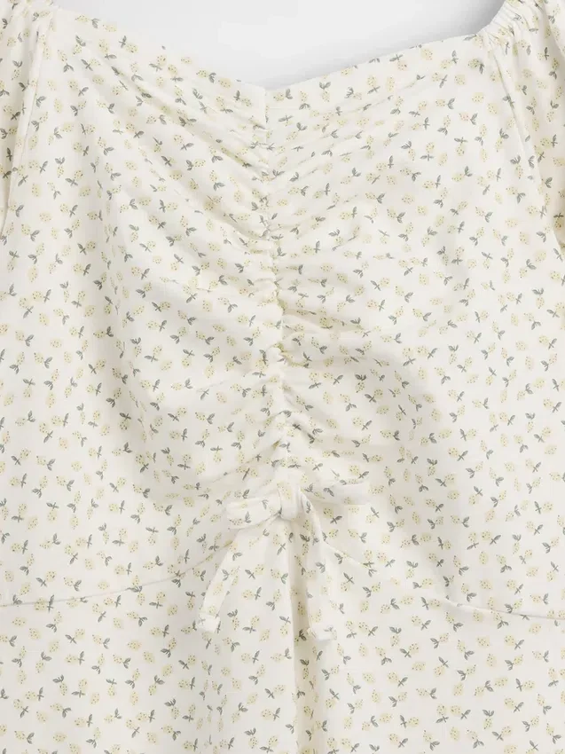 Vestido infantil con fruncidos