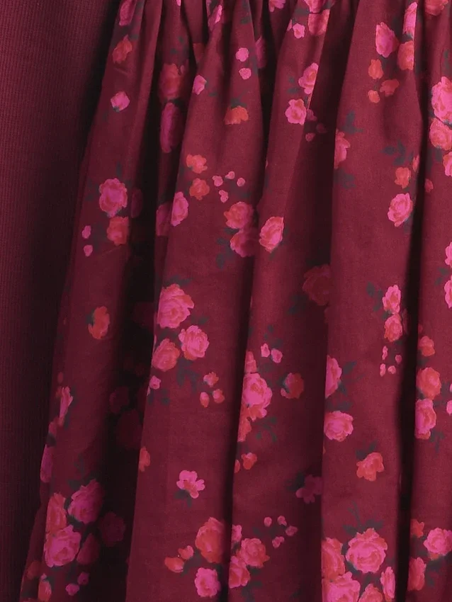 Vestido infantil de materiales mixtos