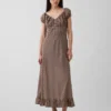 Vestido largo con cuello en V y dobladillo con volantes
